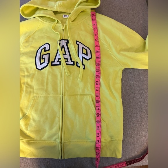 GAP Yellow Zip-Up Jacket with Hood and Ribbed Cuffs - Picture 5 of 6